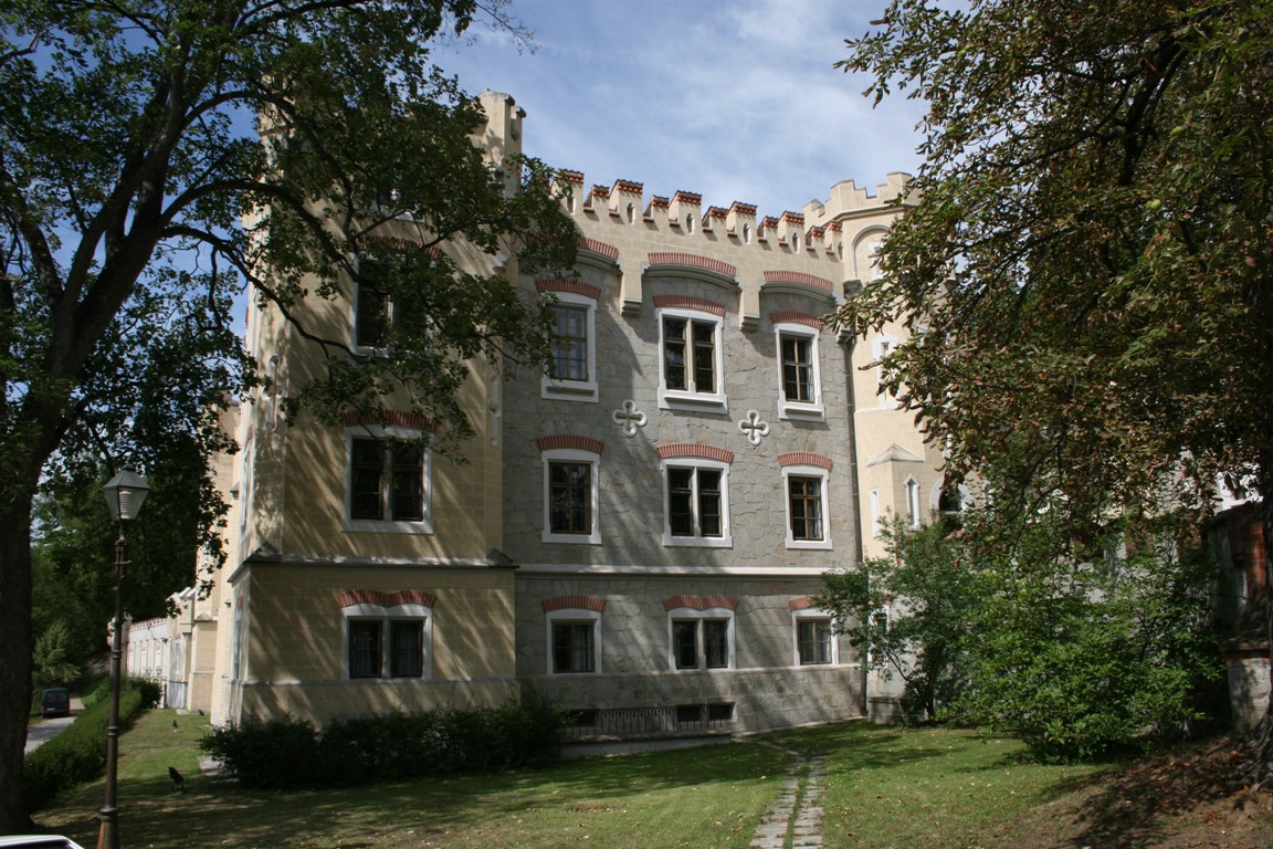 Hluboka